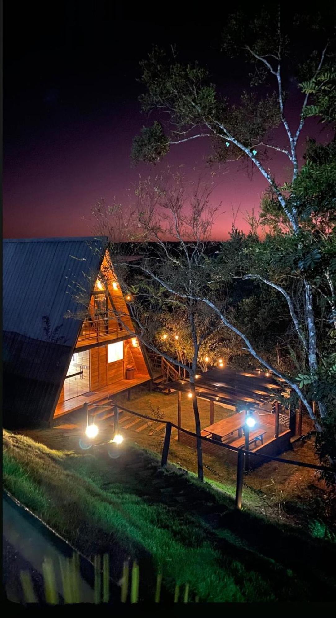 Chale Recanto - Ofuro, Banheira, Vista, Cachoeira E Lago Alexania Buitenkant foto